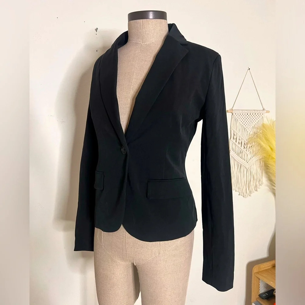 Women’s Merona size 4 all black one button blazer business casual attire